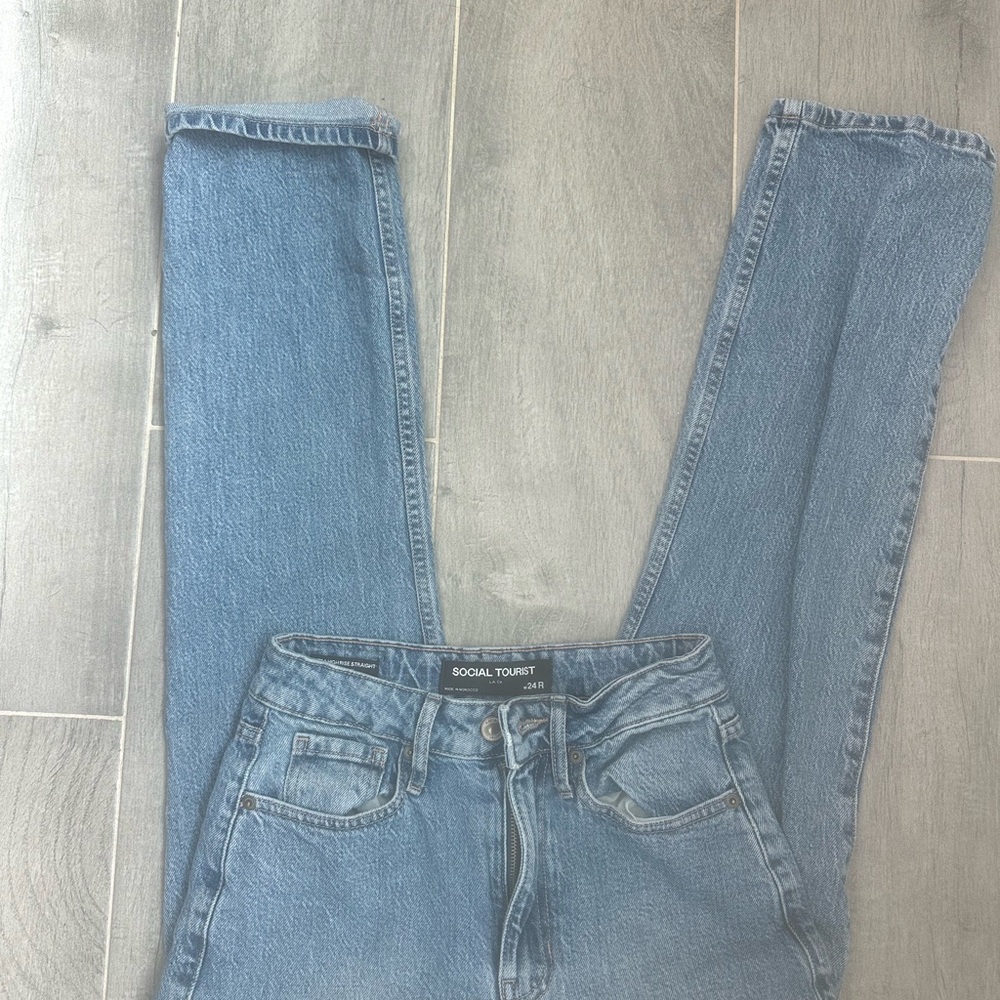 Social Tourist Women's Straight Leg Jeans - Blue